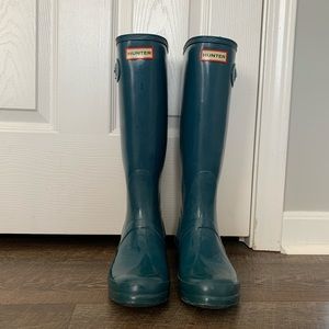 Peacock blue hunter boots
